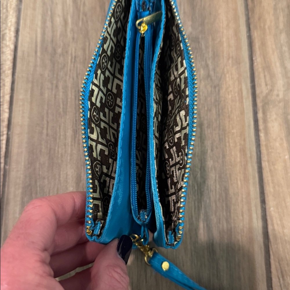 Tory Burch Turquoise Wristlet with Gold Accents - Picture 4 of 5